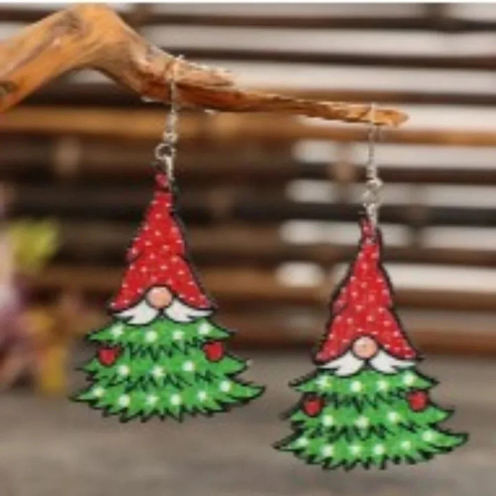 Chic Santa & Christmas Tree Wooden Dangle Earrings - Picture 3 of 6